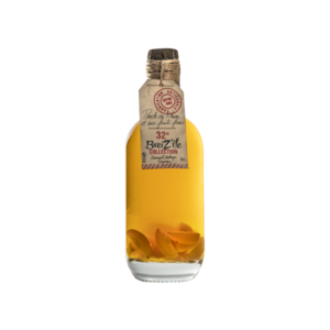 Rhum arrangé saveur kumquat galanga et curcuma.