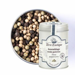 Mélange de trois poivres en grains pour les moulins de la marque Terre Exotique !