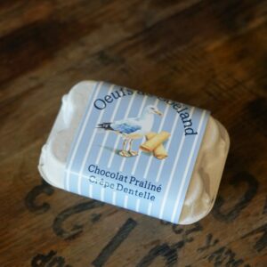 Œufs de goéland mouette au praliné et crêpe dentelle.